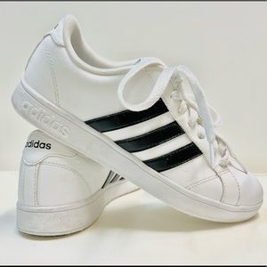 Adidas Neo Cloudfoam Footbed sneakers size 8